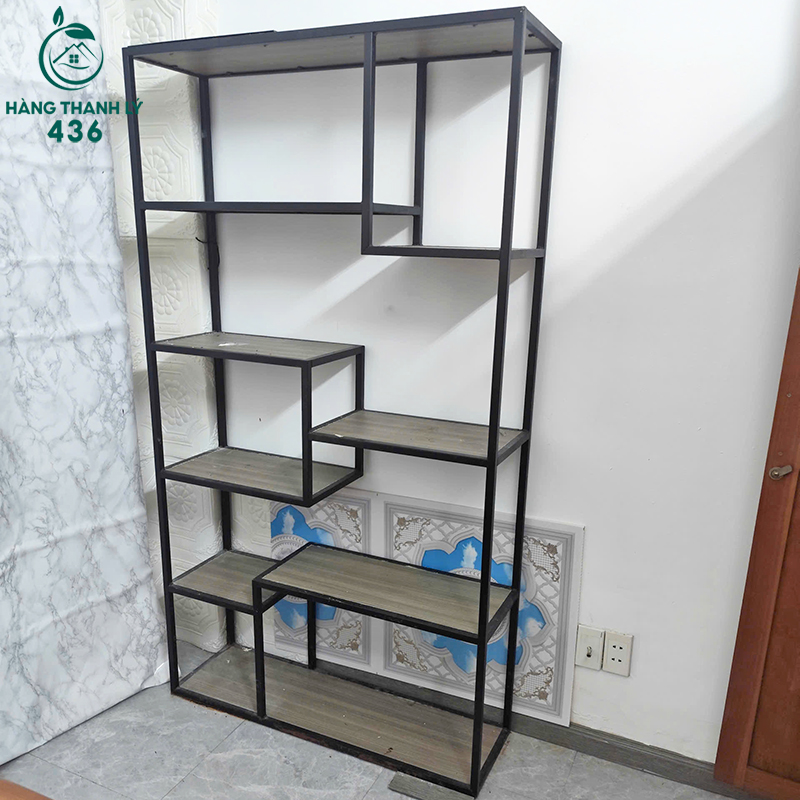 Kệ Trưng Bày Khung Sắt Mặt Gỗ Cũ Thiết Kế Hiện Đại ke-trung-bay-khung-sat-mat-go-cu-thiet-ke-hien-dai Kệ Trưng Bày Khung Sắt Mặt Gỗ Cũ Thiết Kế Hiện Đại
