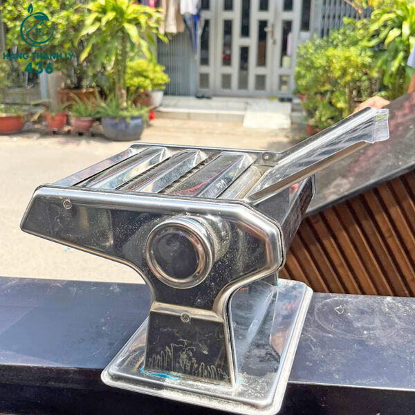 may-lam-mi-thu-cong-cu-bang-inox-hang-con-dung-tot (1) may lam mi thu cong cu bang inox hang con dung tot 1