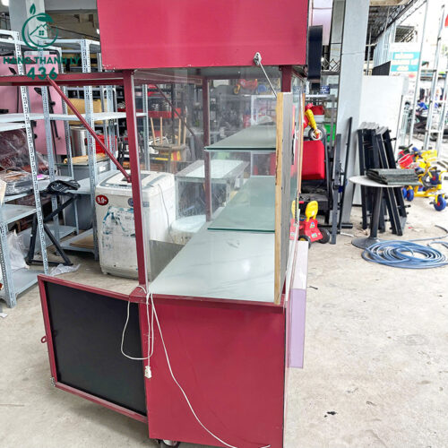 quay ban banh my luu dong cu co bien hieu gan den 2