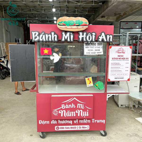 quay ban banh my luu dong cu co bien hieu gan den 4