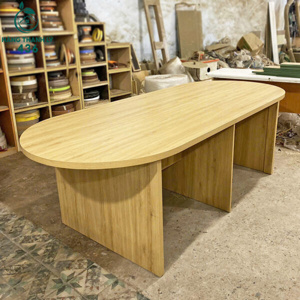 thanh ly ban hop go lon 2m4x1m kieu dang bau duc 2