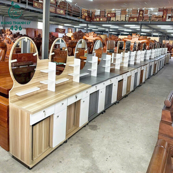 thanh-ly-ban-trang-diem-2-ngan-keo-1-hoc-kin-gan-guong (3) thanh ly ban trang diem 2 ngan keo 1 hoc kin gan guong 3