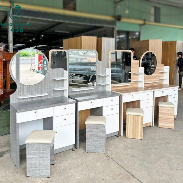 thanh ly ban trang diem go gan guong nhieu ngan keo 4