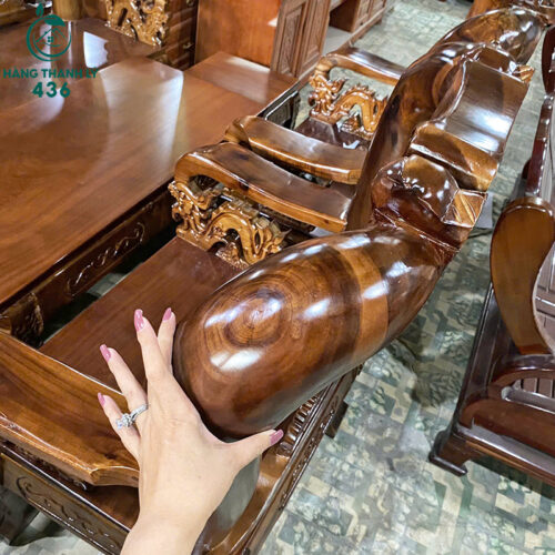 Thanh Lý Bộ Salon Gỗ Tràm Đào Tay 12 Chạm Khắc Tinh Xảo Mới 99% 9 thanh ly bo salon go tram dao tay 12 cham khac tinh xao moi 99 7