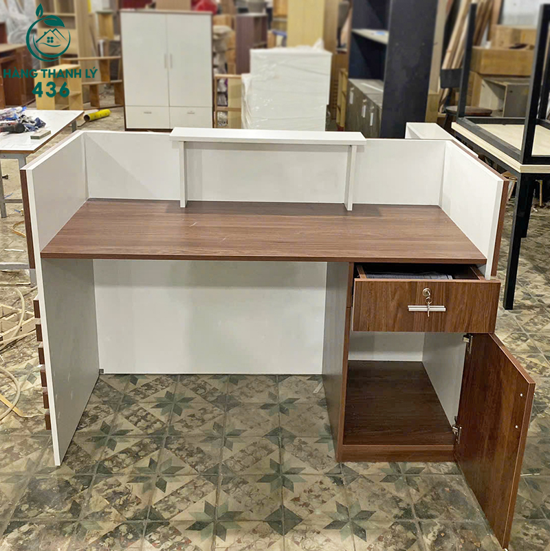 Thanh Lý Quầy Lễ Tân 1M4x60CM Phối Trắng Nhám Mới 99% thanh-ly-quay-le-tan-1m4x60cm-phoi-trang-nham-4 Thanh Lý Quầy Lễ Tân 1M4x60CM Phối Trắng Nhám Mới 99%