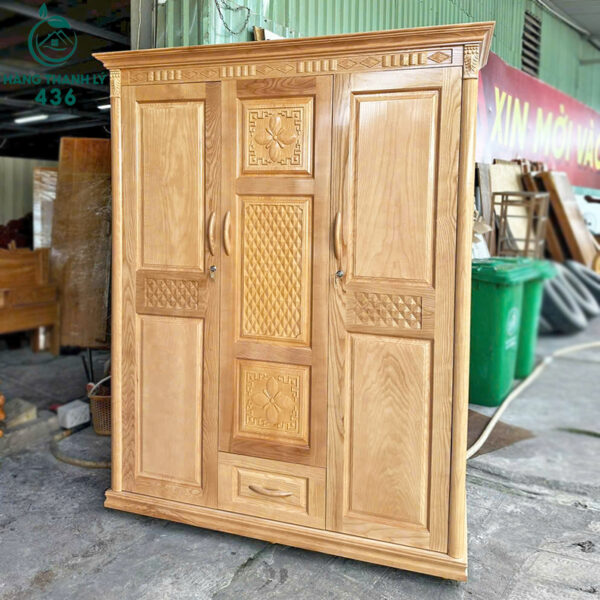 thanh ly tu quan ao 3 canh go tu nhien