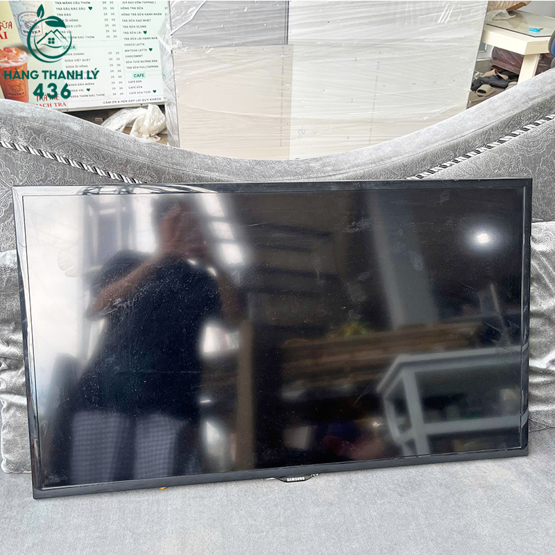 Tivi Samsung Cũ Màu Đen Màn Hình Lớn Còn Dùng Tốt tivi-samsung-cu-mau-den-man-hinh-lon-con-dung-tot-2 Tivi Samsung Cũ Màu Đen Màn Hình Lớn Còn Dùng Tốt