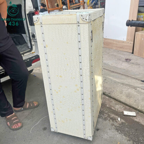 Tủ Đựng Đồ Trang Sức Cũ Bọc Da Màu Kem Cao Cấp 6 tu dung do trang suc cu boc da mau kem cao cap 7