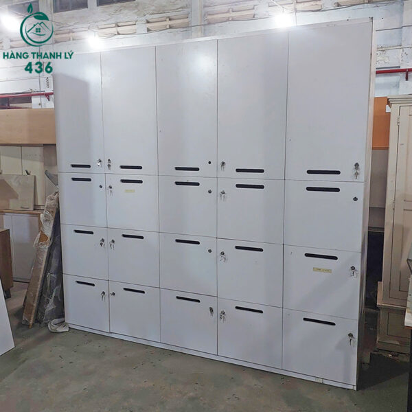 tu locker cu 2m35x2m25 nhieu ngan tien dung gia tot 1