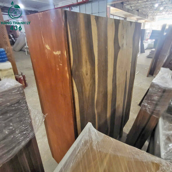 tu quan ao go cu 2 canh lon 1m22x1m9 hang dep 4