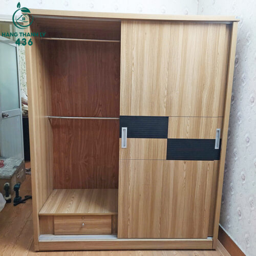 tu quan ao go cu 2 canh truot co gan guong tien loi 2