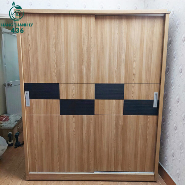 tu quan ao go cu 2 canh truot co gan guong tien loi 4