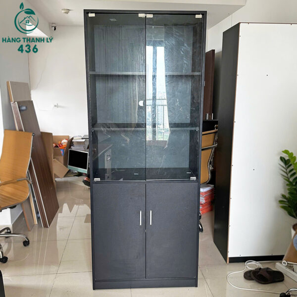 tu trung bay cu 4 canh mau den phan tang nhieu ke 2