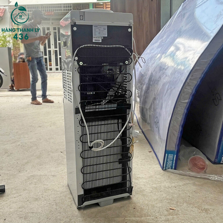 xa kho cay nuoc nong lanh cu hieu toshiba nhieu mau 3