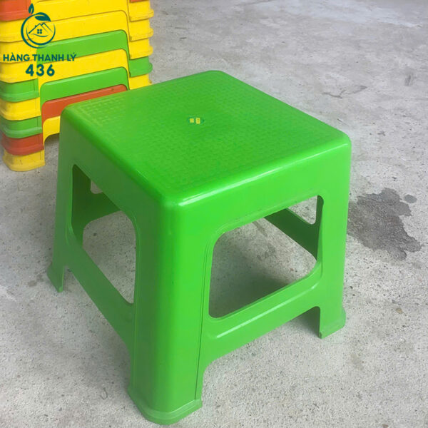 xa kho ghe nhua cu nhieu mau va mau sac 3 1