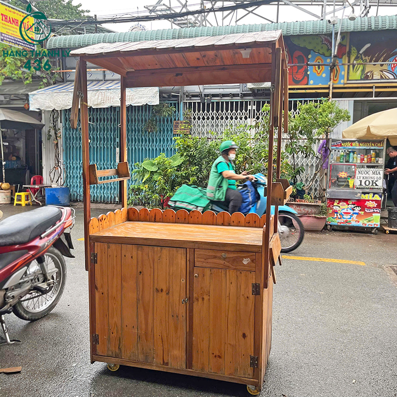 xe-ban-hang-cu-bang-go-co-banh-xe-va-ngan-tu-kin-3 Xe Bán Hàng Cũ Bằng Gỗ Có Bánh Xe Và Ngăn Tủ Kín