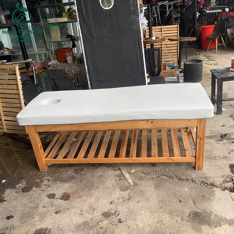 Giường Massage Cũ Bọc Đệm Màu Trắng Kèm Khung Gỗ 1M9 6 1m9x70cmx70cm 4 copy