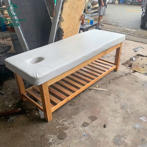 Giường Massage Cũ Bọc Đệm Màu Trắng Kèm Khung Gỗ 1M9 5 1m9x70cmx70cm va 1tr 4 copy
