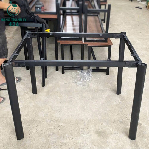 Thanh Lý Bàn Làm Việc Chân Sắt Ovan 1M×70CM Mới 99% 7 Thanh Ly Ban Lam Viec Chan Sat Ovan 1M×70CM Moi 99 2