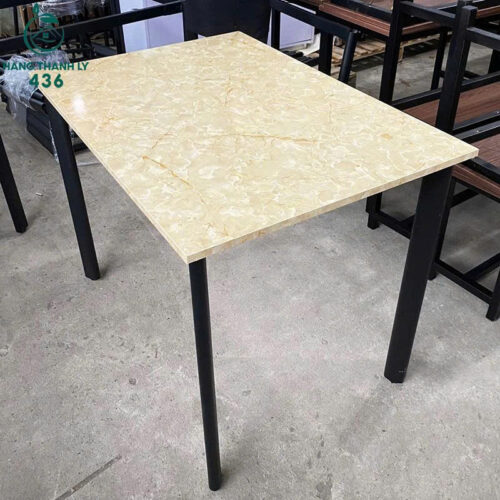Thanh Lý Bàn Làm Việc Chân Sắt Ovan 1M×70CM Mới 99% 5 Thanh Ly Ban Lam Viec Chan Sat Ovan 1M×70CM Moi 99 5