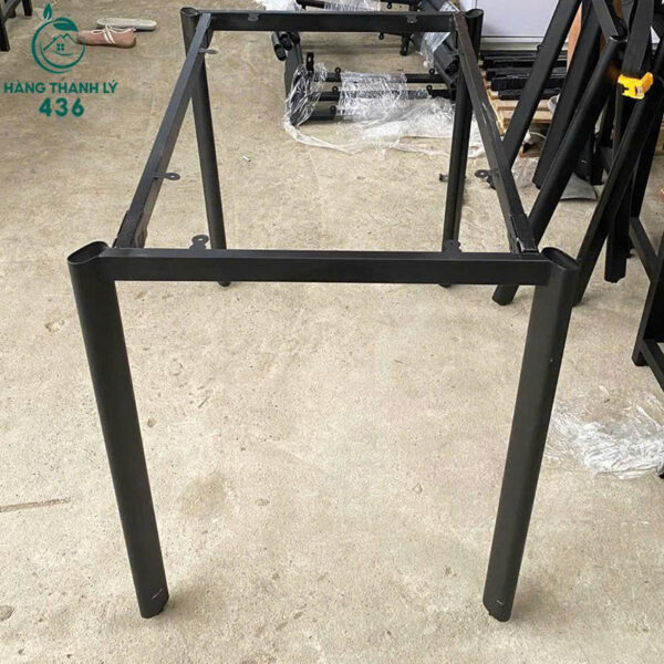 Thanh Lý Bàn Làm Việc Chân Sắt Ovan 1M×70CM Mới 99% (6) Thanh Ly Ban Lam Viec Chan Sat Ovan 1M×70CM Moi 99 6