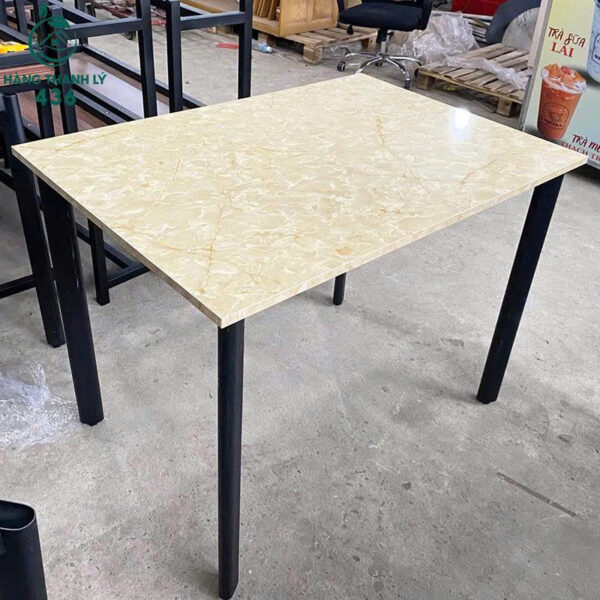 Thanh Lý Bàn Làm Việc Chân Sắt Ovan 1M×70CM Mới 99% (7) Thanh Ly Ban Lam Viec Chan Sat Ovan 1M×70CM Moi 99 7