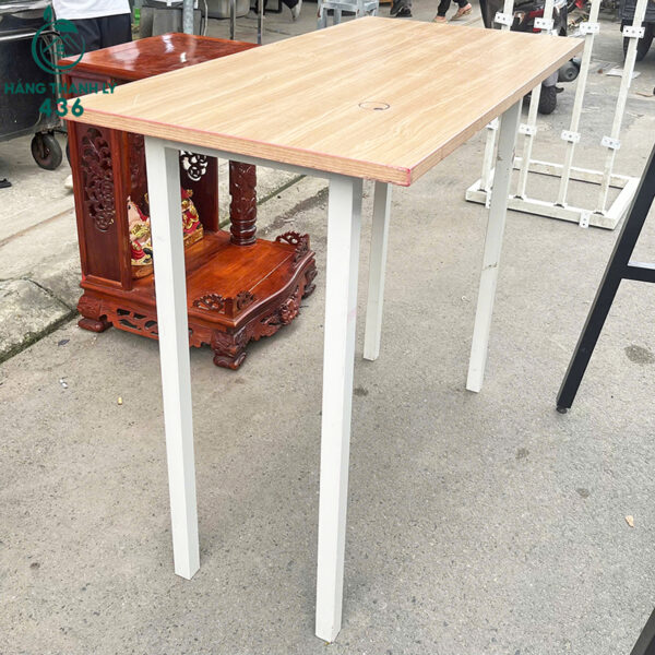 ban-cafe-chan-cao-cu-mat-go-chan-sat-son-mau-trang (1) ban cafe chan cao cu mat go chan sat son mau trang 1