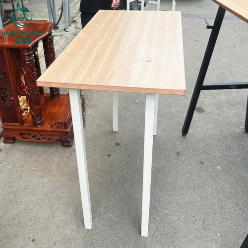 Bàn Cafe Chân Cao Cũ Mặt Gỗ Chân Sắt Sơn Màu Trắng 5 ban cafe chan cao cu mat go chan sat son mau trang 2