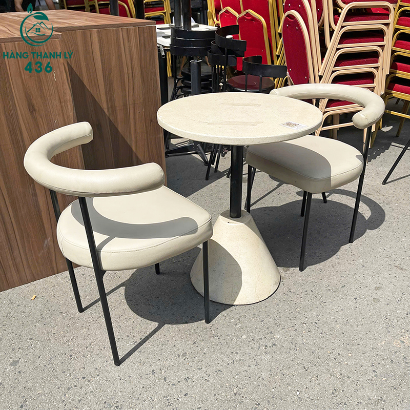 ban-ghe-cafe-cu-phong-cach-bac-au-doc-dao-1 Bàn Ghế Cafe Cũ Phong Cách Bắc Âu Độc Đáo