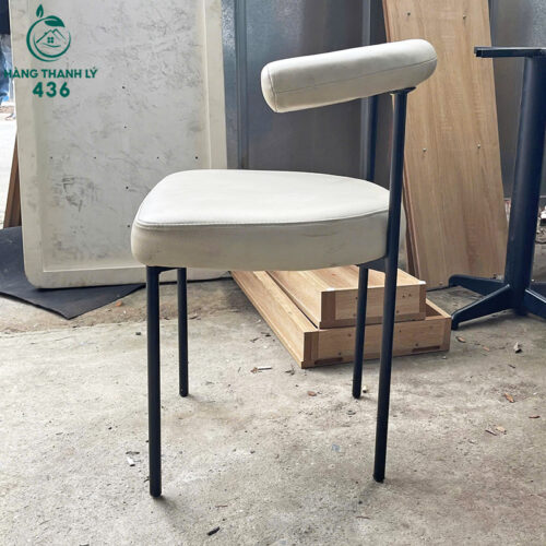 Bàn Ghế Cafe Cũ Phong Cách Bắc Âu Độc Đáo 5 ban ghe cafe cu phong cach bac au doc dao 2