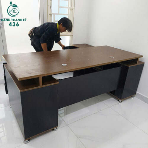 Bàn Giám Đốc Gỗ Cũ Góc L 1M9x1M6 Hàng Đẹp 4 ban giam doc go cu goc l 1m9x1m6 hang dep 2
