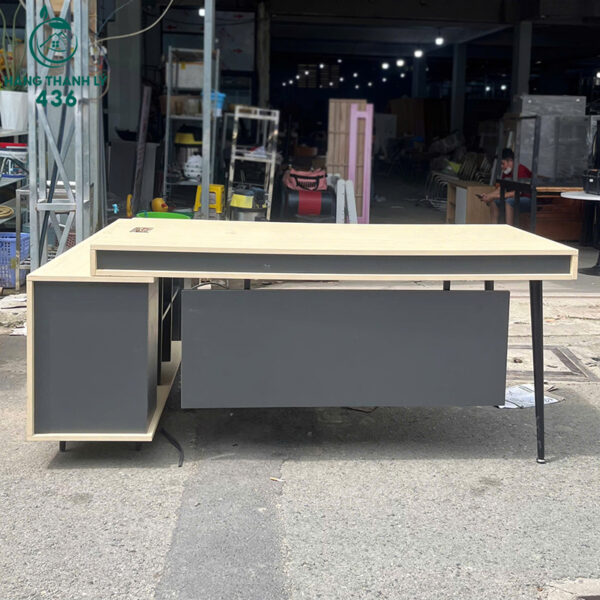 ban giam doc goc l cu 1m8x1m6 phoi den hien dai 3