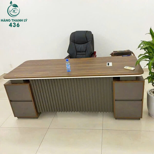 ban giam doc hoa tiet soc doc moi 99