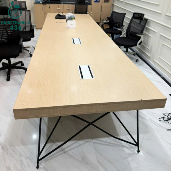 ban hop cu 1m2x4m nhieu khe luon day dien tien loi 1