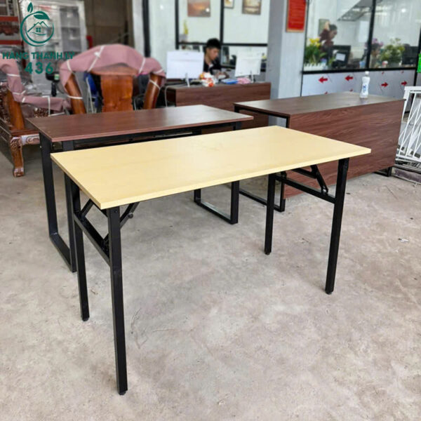 ban lam viec chan sat gap gon 2