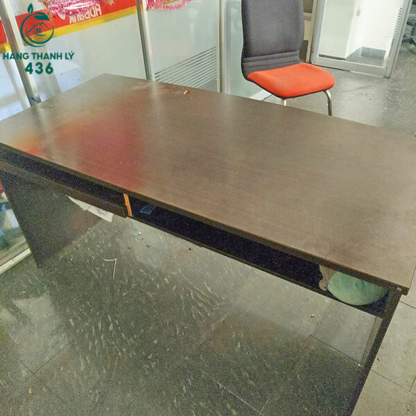 ban-lam-viec-cu-80cmx1m6-mau-nau-van-go (1) ban lam viec cu 80cmx1m6 mau nau van go 1