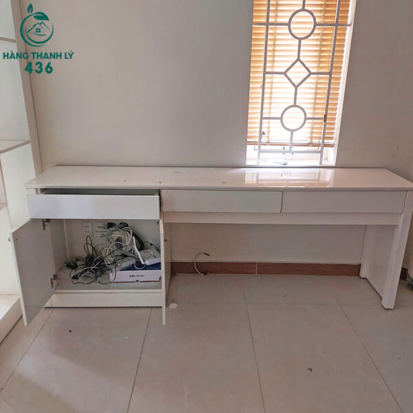 ban-lam-viec-cu-mau-trang-2m2x47cm-rong-rai (1) ban lam viec cu mau trang 2m2x47cm rong rai 1