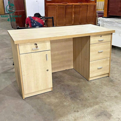 Bàn Làm Việc Cũ Màu Vàng Kem Nhiều Ngăn Kéo Tiện Lợi 5 ban lam viec cu mau vang kem nhieu ngan keo tien loi 2