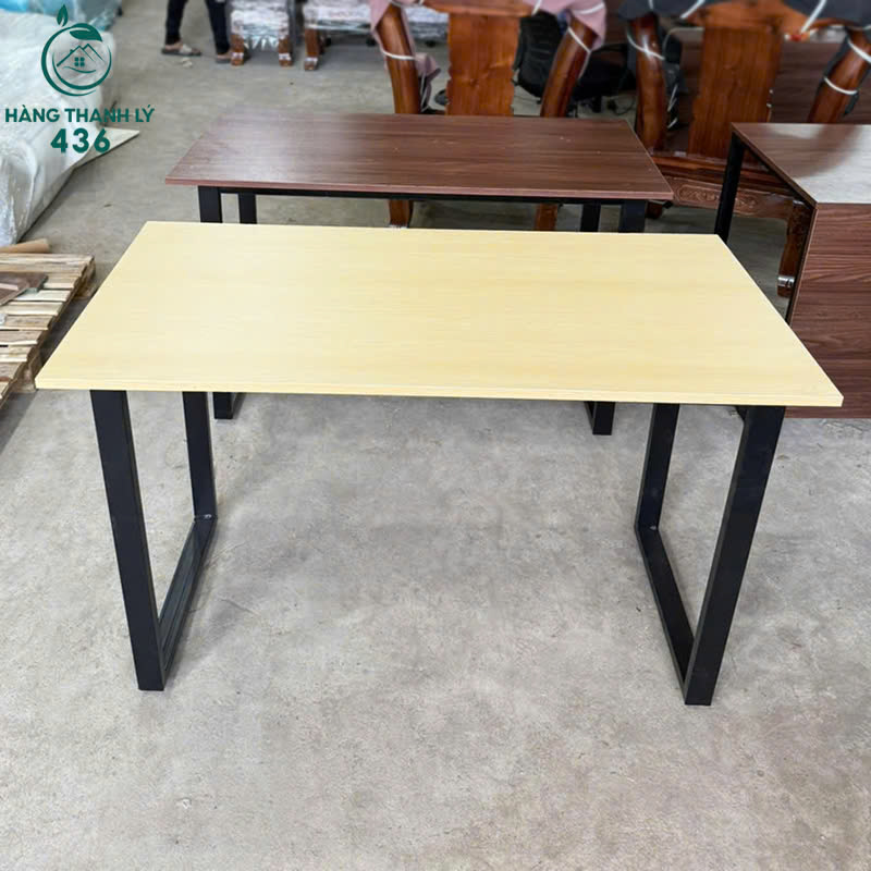 ban-lam-viec-go-chan-sat-chu-u-6 Bàn Làm Việc Gỗ 1M2x60CM Chân Sắt Chữ U Mới 99% (Nhiều Mẫu)