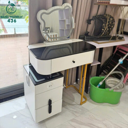 Bàn Trang Điểm Cũ Mặt Kính Đen Có Hộc Kéo Tiện Lợi 5 ban trang diem cu mat kinh den co tu hoc keo tien loi