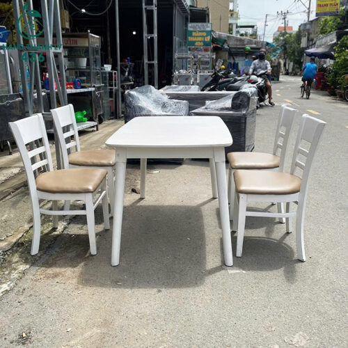 Bộ Bàn Ăn 4 Ghế Cũ 1M2 Nệm Màu Da Bò 5 bo ban an 4 ghe cu 1m2 nem mau da bo 2