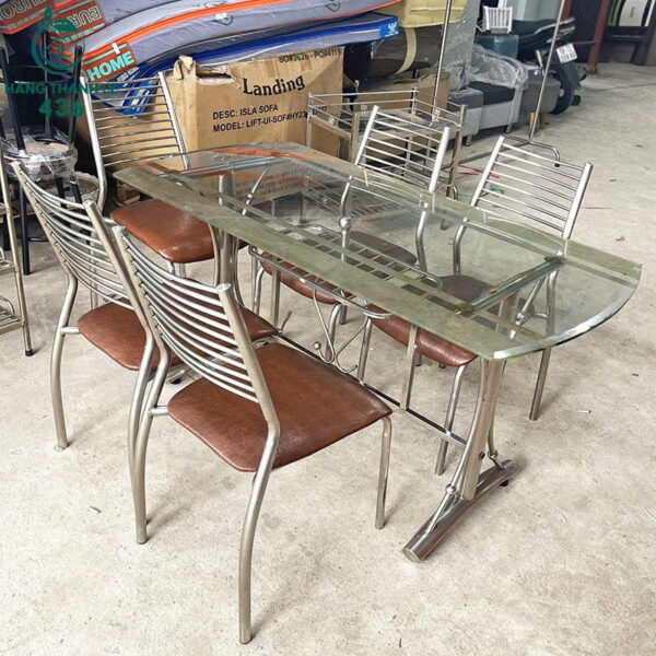 bo-ban-an-inox-cu-1-ban-kinh-va-5-ghe-nem-da (3) bo ban an inox cu 1 ban kinh va 5 ghe nem da 3