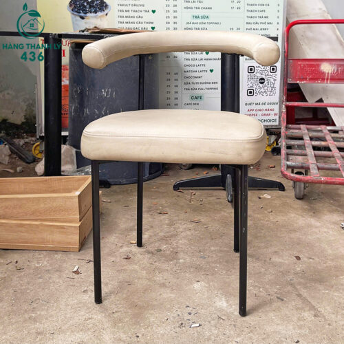 bo ban ghe cafe cu phong cach don gian 1