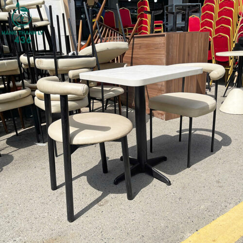 bo ban ghe cafe cu phong cach don gian 2