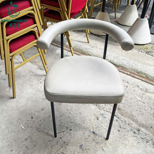 bo ban ghe cafe cu phong cach don gian 5