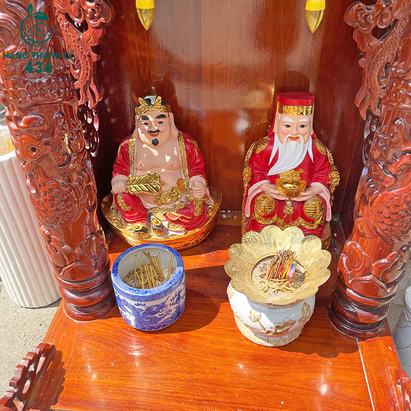 bo-ban-tho-ong-dia-go-go-do-cu-cham-rong-3 Bộ Bàn Thờ Ông Địa Gỗ Gõ Đỏ Cũ Chạm Rồng