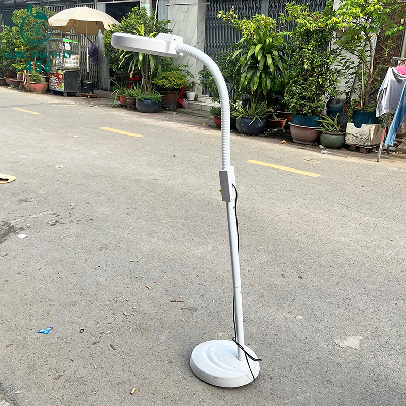 den-led-danh-cho-spa-cu-mau-trang-hang-con-dung-tot-2 Đèn Led Dành Cho Spa Cũ Màu Trắng Hàng Còn Dùng Tốt