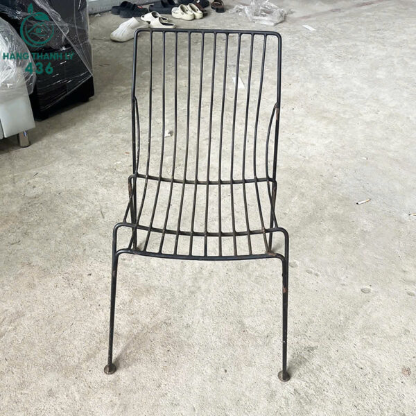 ghe-cafe-chan-sat-son-tinh-dien-mau-den (4) ghe cafe chan sat son tinh dien mau den 4