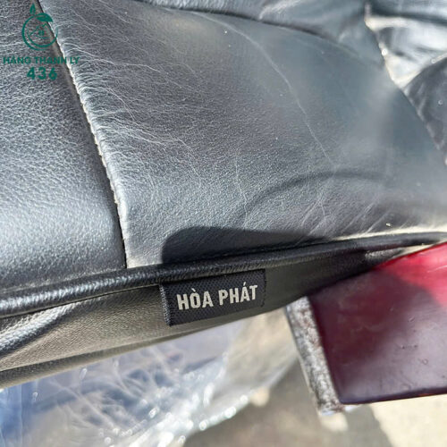 ghe giam doc cu chan xoay go boc da mau den 3