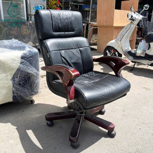 ghe giam doc cu chan xoay go boc da mau den 4